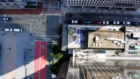 vista de pájaro drone tiro de fiesta en el patio en providence ri