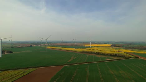 Lissett-Airfield-Wind-Farm-Yorkshire,-England.-Aerial-rising