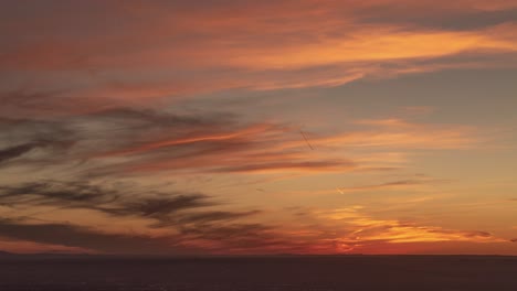 paisaje de nubes al atardecer