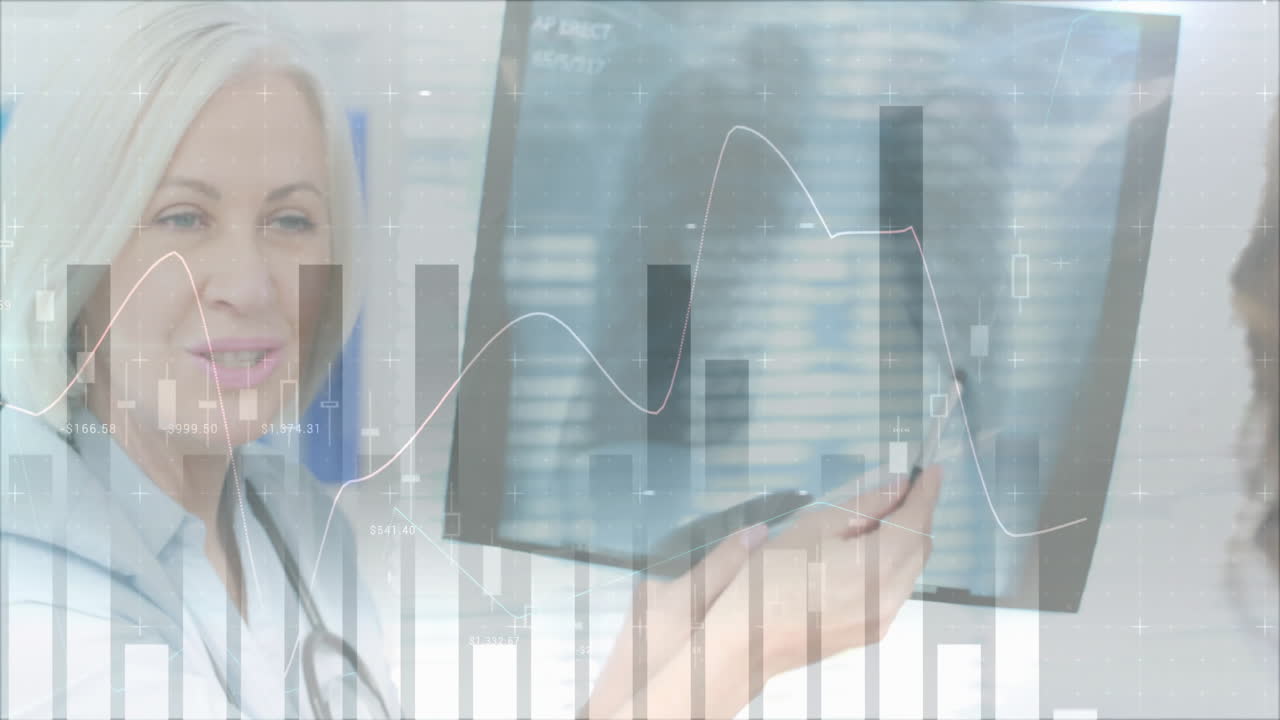 analizando la animación de datos financieros sobre el médico sonriente usando una tableta digital