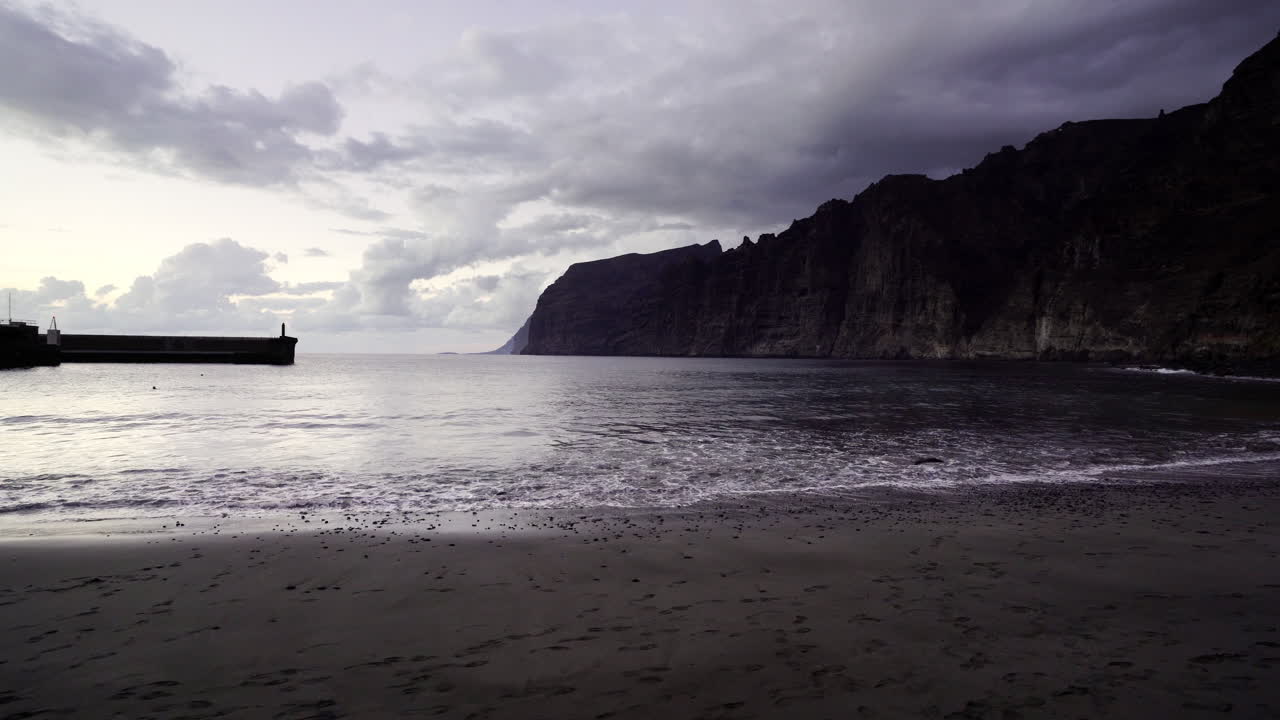 спокойный бриз на острове тенерифе испания съемка с кардана