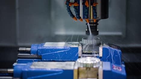 máquina de fresado cnc para el trabajo de metales.