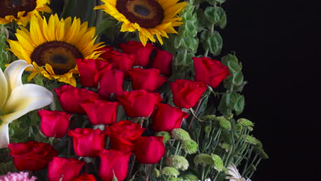 Sunflower-roses-lily-arrangement-slider-panning-slider
