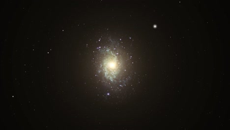 La-Galaxia-Brilla-Intensamente-En-La-Oscuridad-Del-Espacio