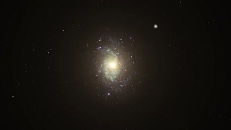 la galaxia brilla intensamente en la oscuridad del espacio