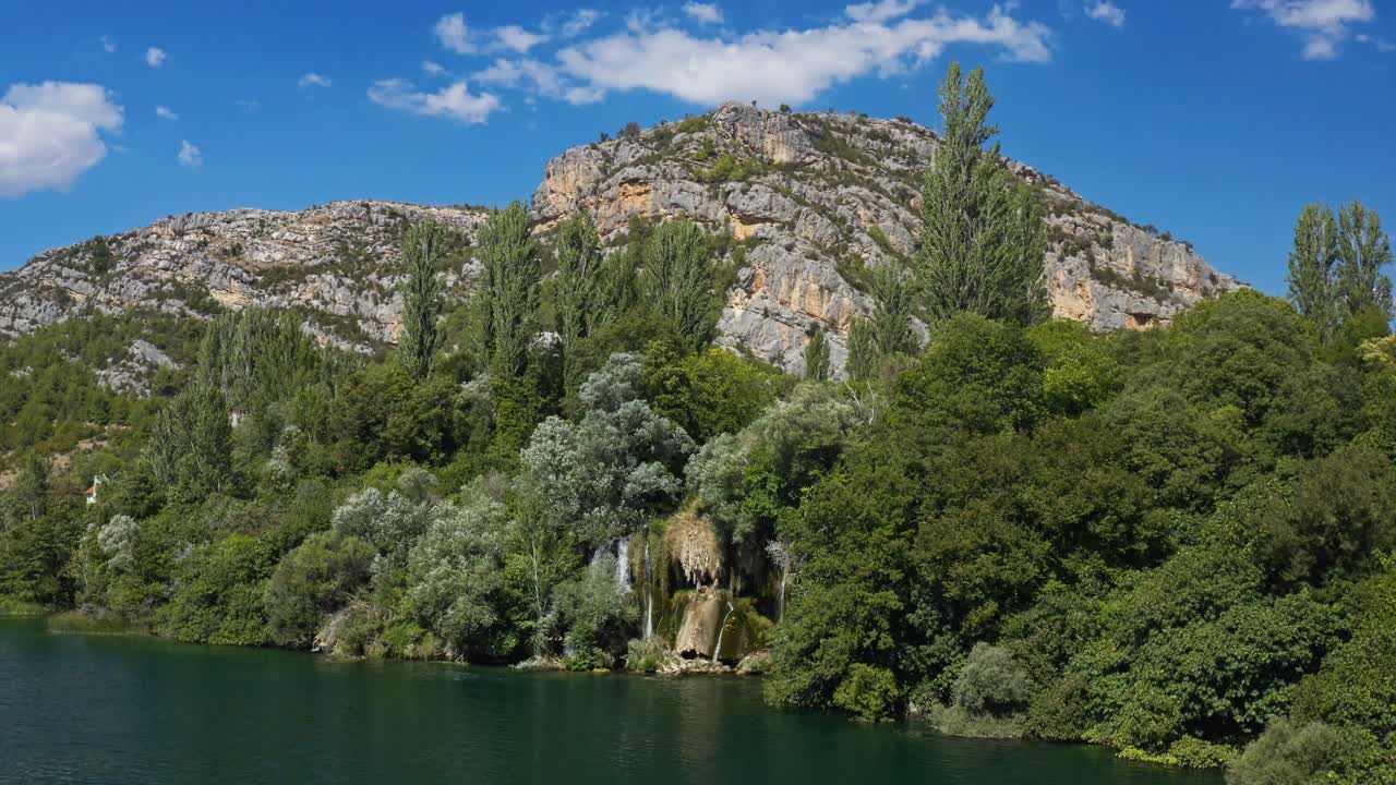 impresionante paisaje natural en el parque nacional de krka en croacia