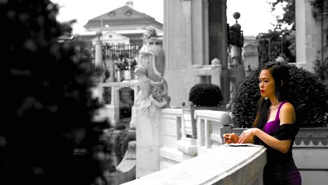 woman in purple dress reading a poem, stadtpark vienna, colored dress pop