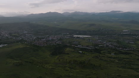 Aldea-Remota-Cerca-Del-Castillo-De-Akhaltsikhe-En-Samtskhe-javakheti,-Georgia