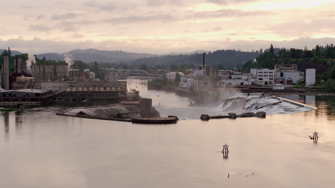 오리건 시, 오리건 - 윌라메트 폭포