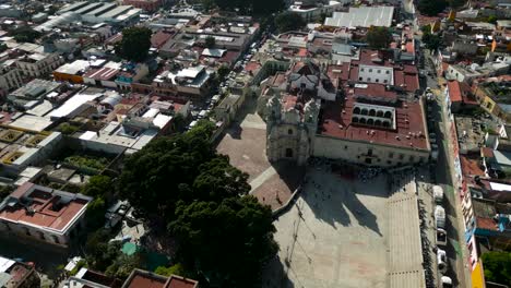 Temple-in-the-center-of-Oaxaca,-Mexico-City