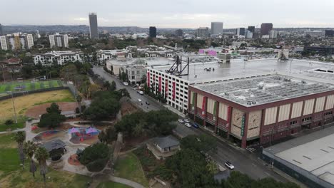 west la y el grove en california