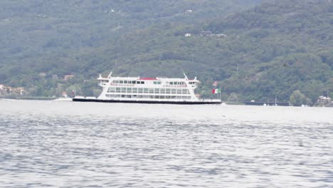 Algunas-Imágenes-Filmadas-Durante-Un-Viaje-En-El-Lago-Maggiore,-Italia