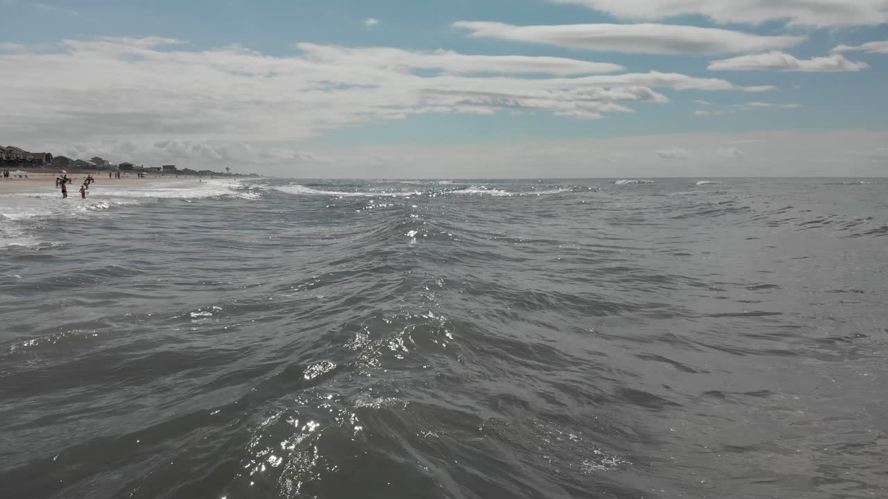 에메랄드 섬 위의 드론 영상, 노스캐롤라이나 해안선