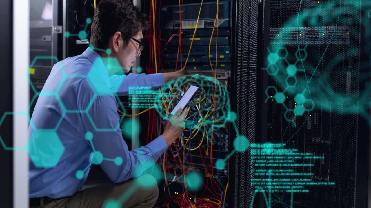 animación de lenguaje informático, cerebros sobre hombre asiático comprobando servidor de datos utilizando tecnología