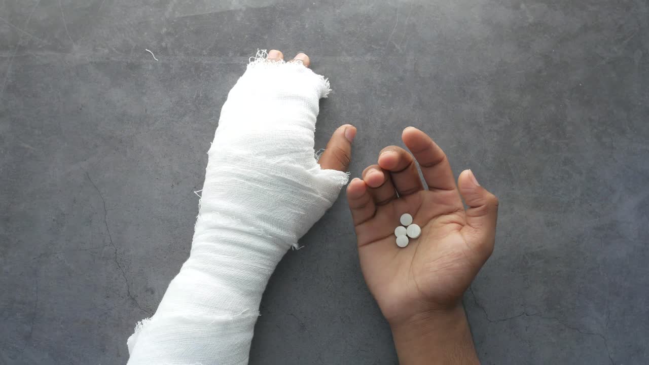 brazo lesionado y medicamentos