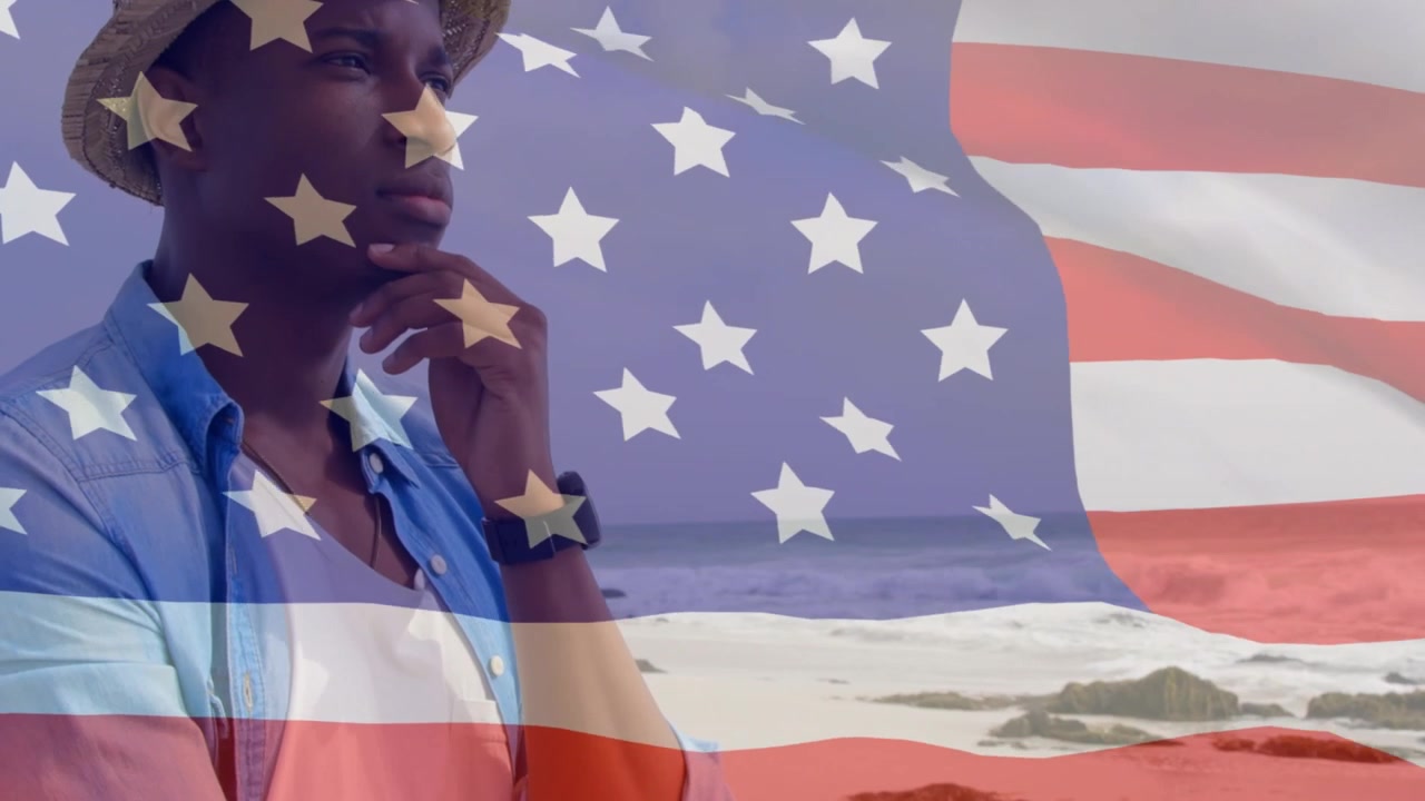 Animazione di un uomo afroamericano felice sulla bandiera degli Stati Uniti