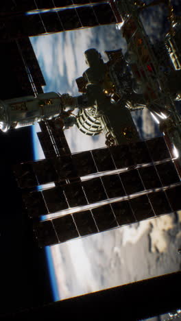 vista de la estación espacial internacional en órbita alrededor de la tierra al amanecer