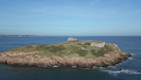 el islote de grand be, saint-malo en gran bretaña, francia