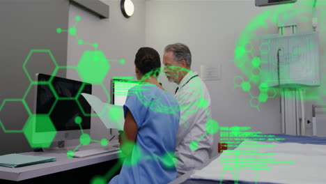 animación del procesamiento de datos médicos sobre científicos masculinos y femeninos que trabajan juntos en el laboratorio