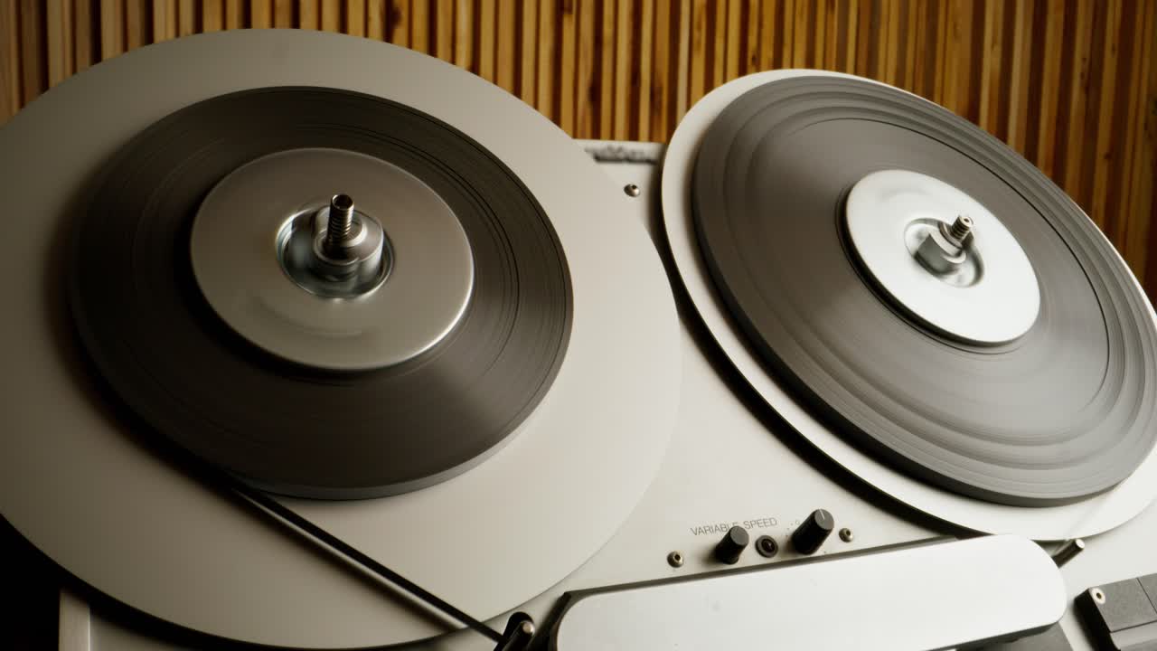 빈티지 릴-투-릴 테이프 레코더