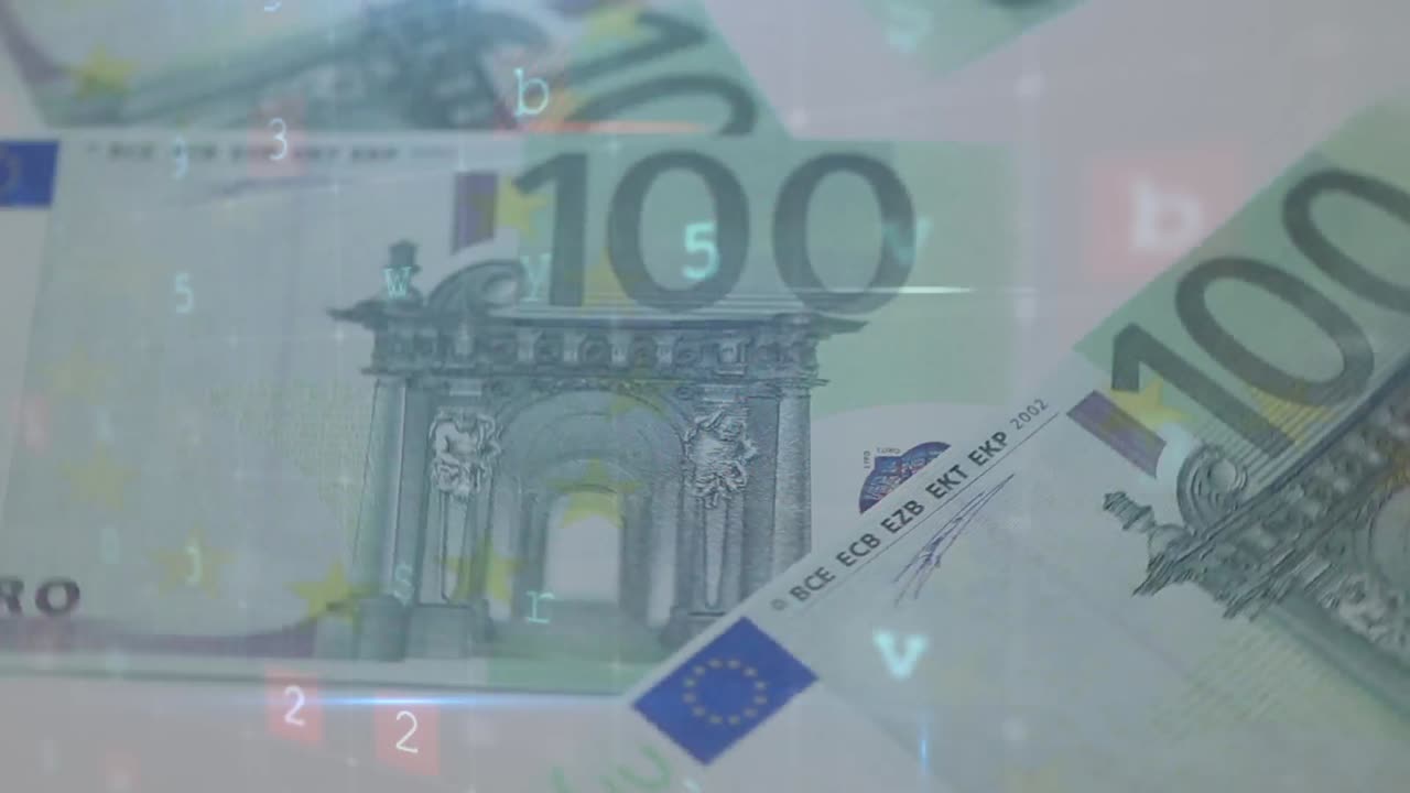 animación del texto de advertencia y procesamiento de datos en movimiento sobre el billete