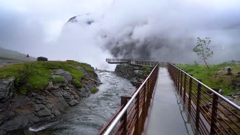 Aussichtspunkt-Auf-Der-Trollstraße