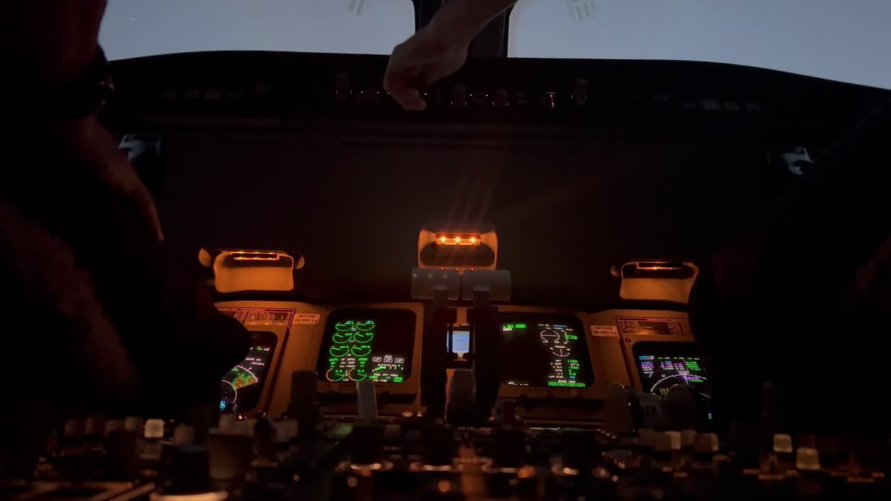 이륙 단계 직후 제트기 조종석 하부의 멋진 전망