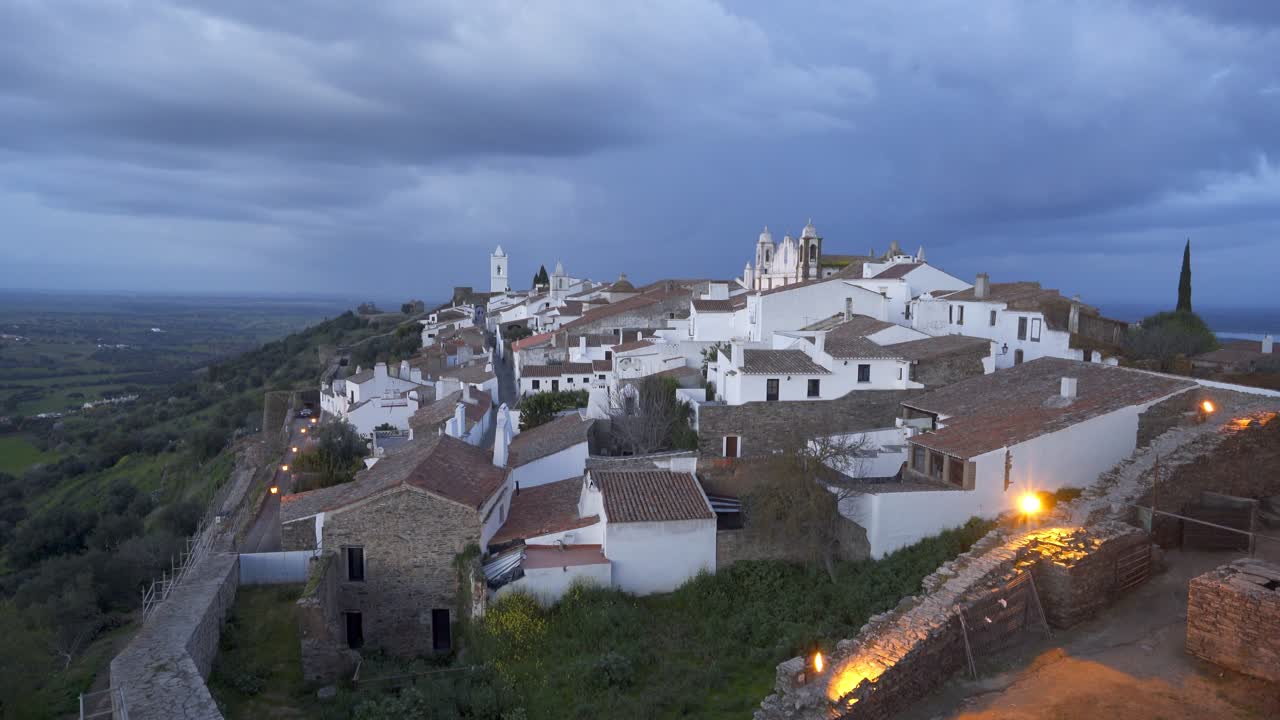 alentejo, 포르투갈에서 새벽에 monsaraz