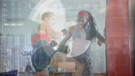 animación del procesamiento de datos sobre una boxeadora caucásica con un entrenador afroamericano en el gimnasio