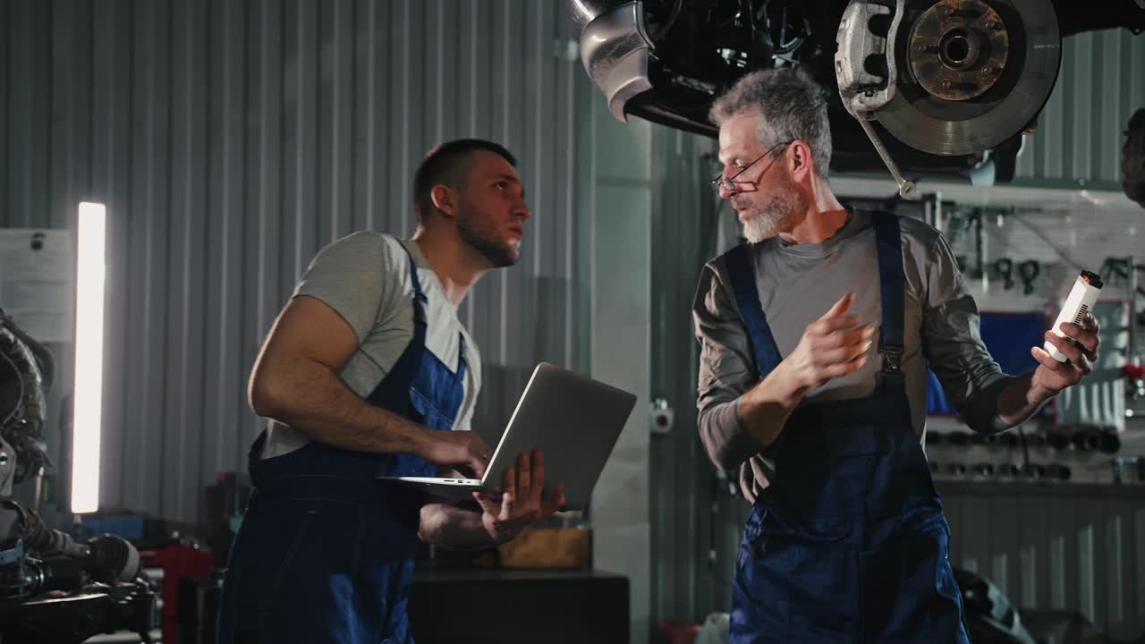 reparación y mantenimiento de automóviles