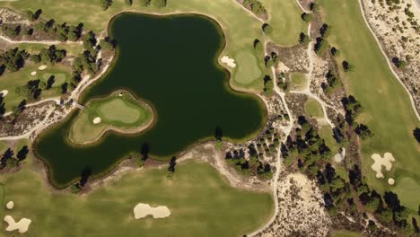 Golfplatz-Drohnenaufnahme-In-Portugal