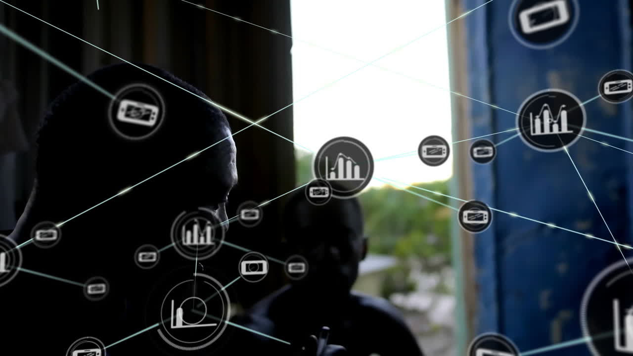 animación de una red de iconos digitales contra dos trabajadores afroamericanos que trabajan en una fábrica