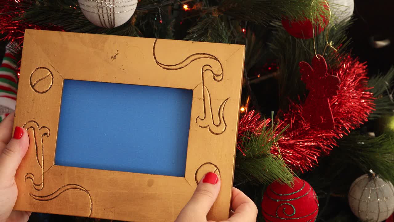 marco de fotos con pantalla azul