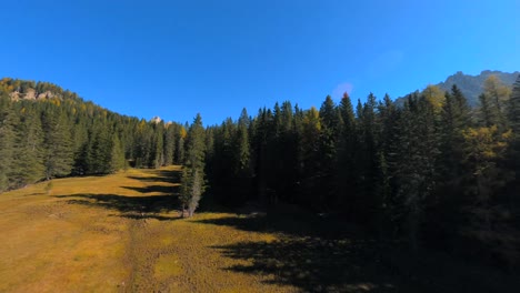 Imágenes-Filmadas-En-Las-Montañas-De-Los-Dolomitas-Italianos