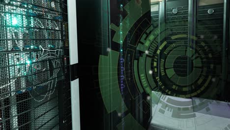 animación del escáner redondo verde girando contra la sala del servidor de la computadora