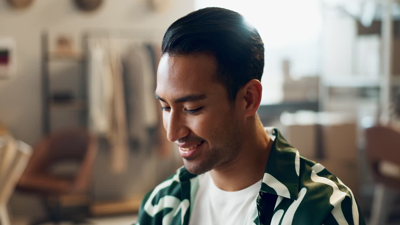 사업, 생각과 미소를 가진 사람