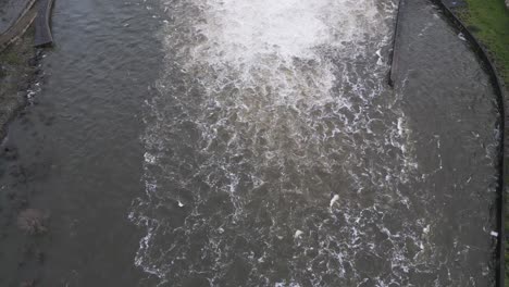 Dynamic-dam-water-release-in-Peso-da-Régua,-Portugal