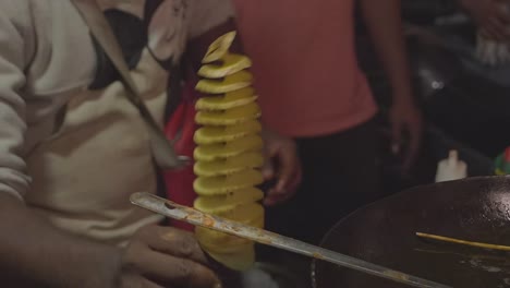 making potato spring roll fry closeup