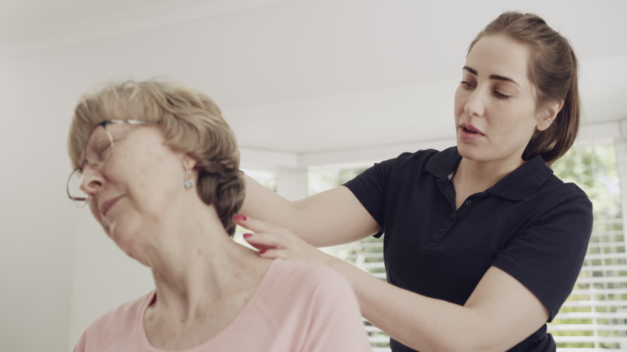 mi cuello realmente ha estado teniendo calambres.