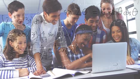 estudiantes y ecuaciones matemáticas con figuras