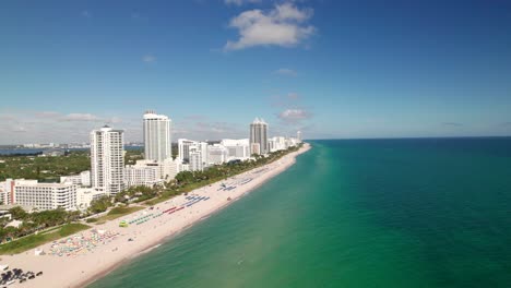 Toma-Aérea-De-Alta-Panorámica-4k-De-Miami-Beach,-Florida