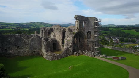 denbigh castle and town walls were a set of fortifications built to control the lordship of denbigh after the conquest of wales by king