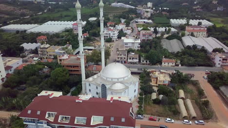 vista aérea de una mezquita en una ciudad turca