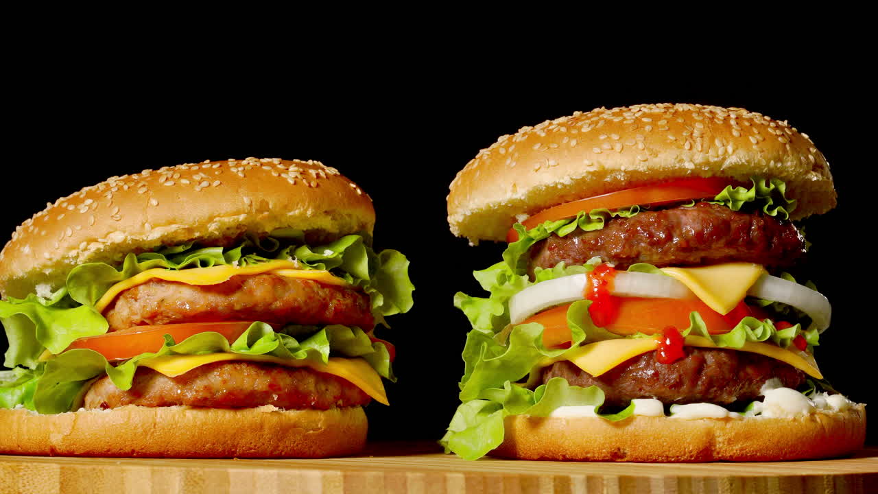 deliciosas hamburguesas a la parrilla