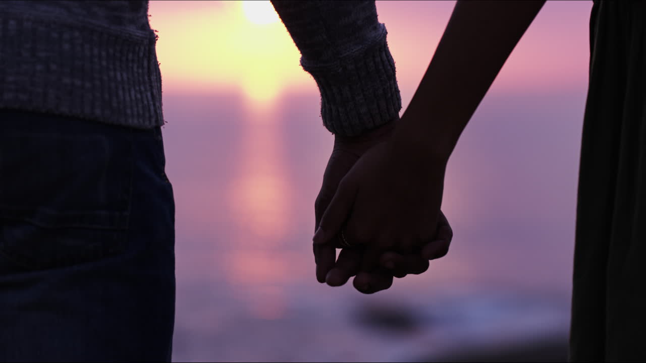 삶은 사랑이 있으면 더  ⁇ 습니다.