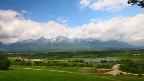 Wide-static-shot-of-the-Tatra-mountains-Poprad,-Slovakia