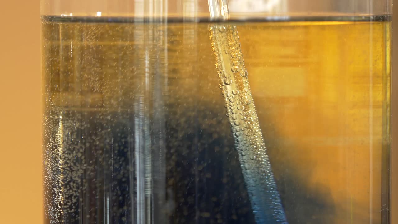 액체를 혼합하는 실험