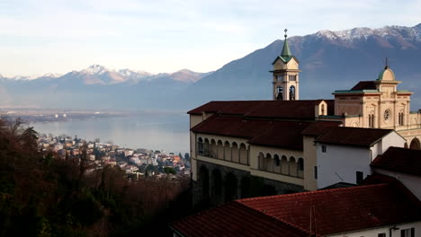 Santuario-De-Madonna-Del-Sasso-Sobre-Locarno-En-El-Lago-Maggiore-Y-Cerca-De-Los-Alpes-Suizos-En-Ticino-La-Parte-Sur-De-Suiza-4k