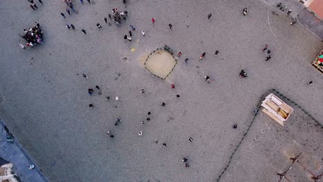 Aerial-upward-flying-of-overview-Brussels-grand-place-square,-Belgium