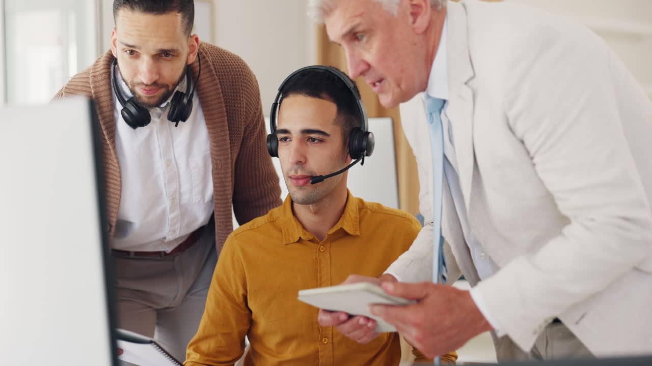 Uomini d'affari, manager o assistenza call center